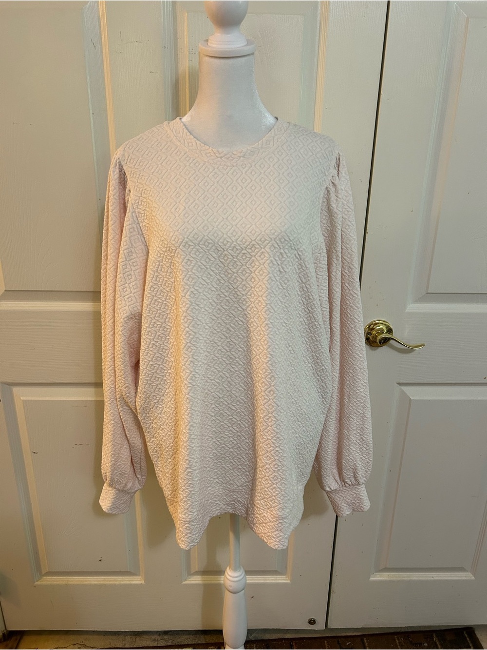 Saint + Sofia blush pink sweater, size 10